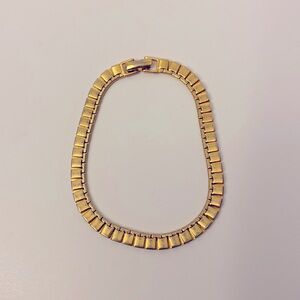 Monet Vintage Bracelet Gold Tone Link Size Medium